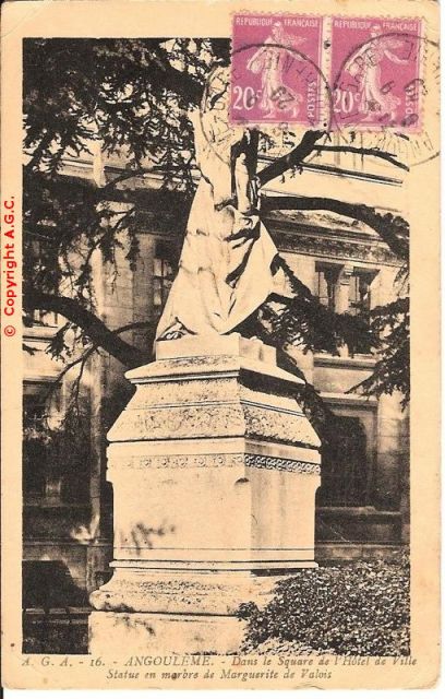 Statue de Marguerite de Valois 001.jpg